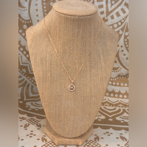 MICHAEL KORS necklace with icon pendant - Picture 1 of 4